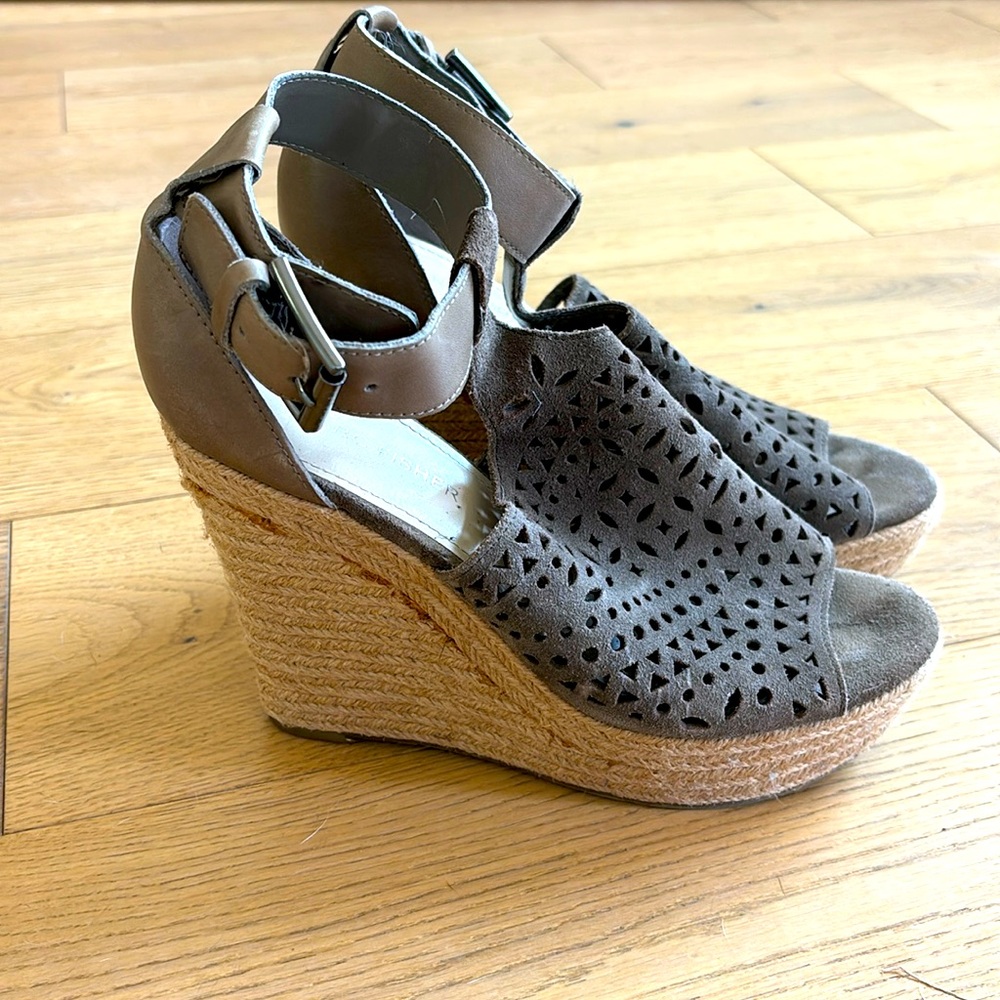 Marc Fisher leather espadrille platform sandals.